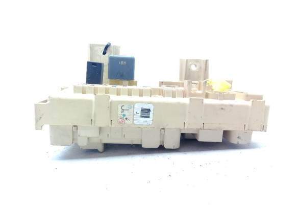 82641CA010F, CAJA FUSIBLES INTERIOR (BSI) TOYOTA AVENSIS (_T25_) |Desguaces La Cabaña