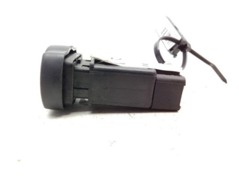 SinValor INTERRUPTOR WARNING DACIA SANDERO |Desguaces La Cabaña