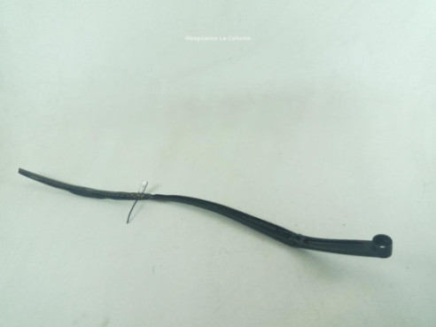 BRAZO LIMPIAPARABRISAS DEL DER KIA STONIC (YB) |Desguaces La Cabaña