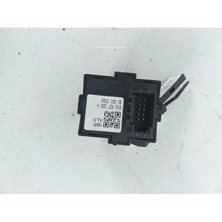 8V1927225A INTERRUPTOR FRENO MANO ELECTRICO AUDI A3 Sportback (8VA, 8VF) |Desguaces La Cabaña