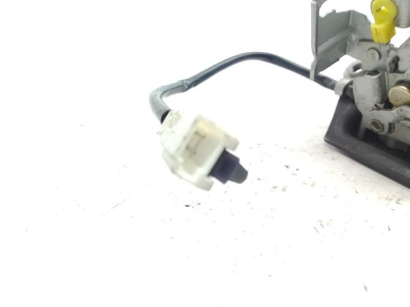 CERRADURA PORTON / TAPA MALETA NISSAN ALMERA TINO (V10) |Desguaces La Cabaña