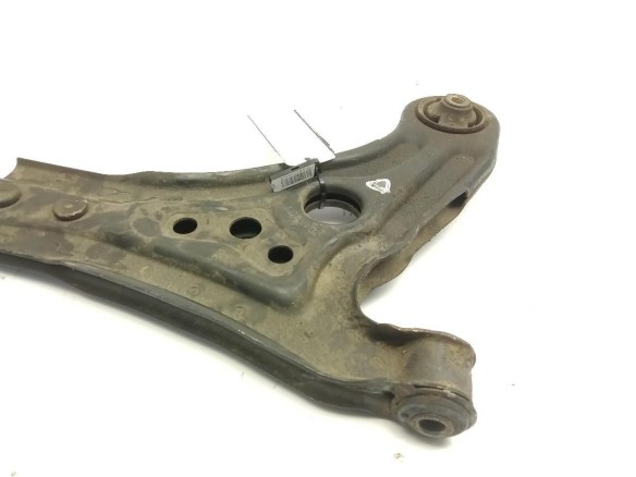 BRAZO SUSPENSION DEL DER INF CHEVROLET AVEO Fastback (T250, T255) |Desguaces La Cabaña