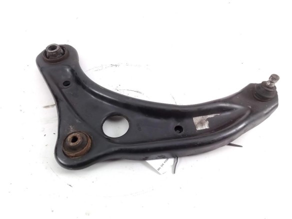 545015FA1C BRAZO SUSPENSION DEL DER INF NISSAN MICRA V (K14) |Desguaces La Cabaña