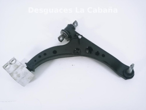 BRAZO SUSPENSION DELANTERO DERECHO INFERIOR|Desguaces La Cabaña 2