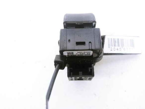 8V0959855B MANDO ELEVALUNAS PUERTA LAT TRA IZQ AUDI Q2 (GAB) |Desguaces La Cabaña