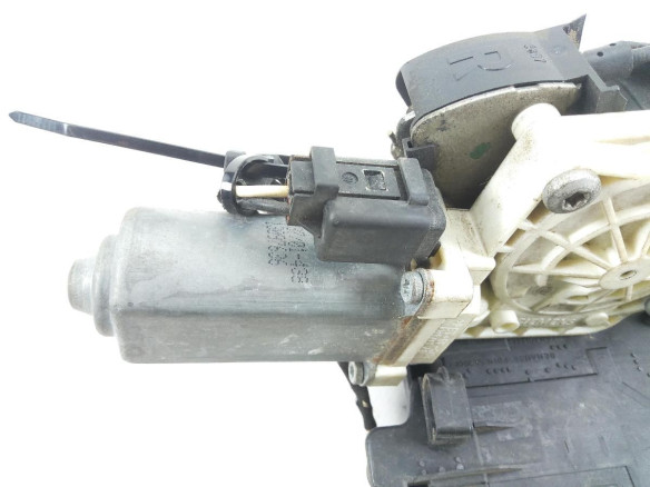 7202128 CERRADURA PUERTA LAT TRA DER BMW 7 (E65, E66, E67) |Desguaces La Cabaña