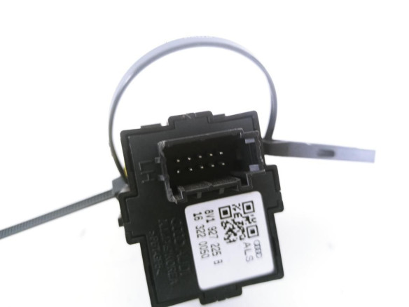 8V1927225B INTERRUPTOR FRENO MANO ELECTRICO AUDI Q2 (GAB) |Desguaces La Cabaña