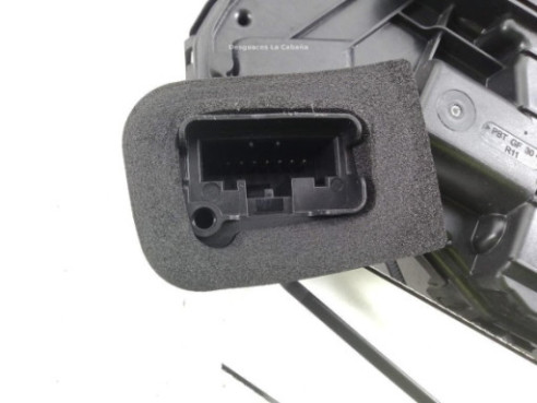 B6B5TB837016B CERRADURA PUERTA LAT DEL DER AUDI Q3 (F3B) |Desguaces La Cabaña
