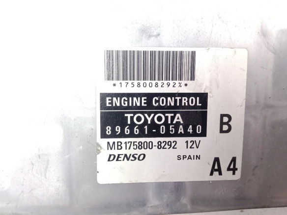 8966105A40 CENTRALITA MOTOR TOYOTA AVENSIS (_T25_) |Desguaces La Cabaña