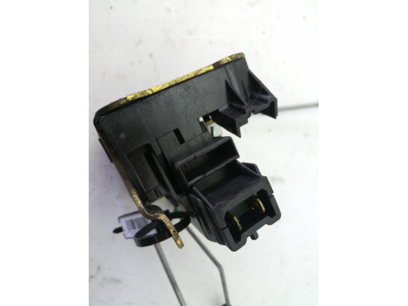 CERRADURA PUERTA LAT DEL DER RENAULT MASTER II Furgón (FD) |Desguaces La Cabaña