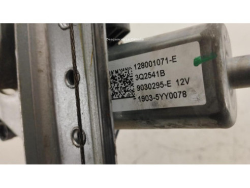 128001071E ELEVALUNAS PUERTA LAT DEL DER DACIA DUSTER |Desguaces La Cabaña