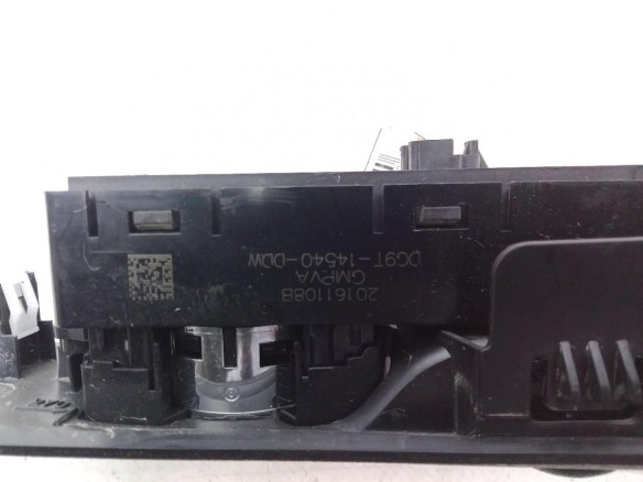 SinValor MANDO ELEVALUNAS PUERTA LAT DEL IZQ FORD S-MAX |Desguaces La Cabaña
