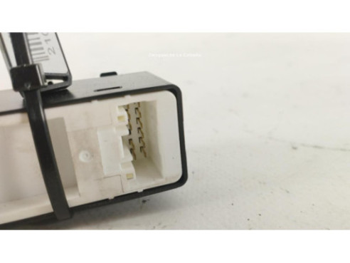 KA1H66370 MANDO ELEVALUNAS PUERTA LAT DEL DER MAZDA CX-5 (KE, GH) |Desguaces La Cabaña