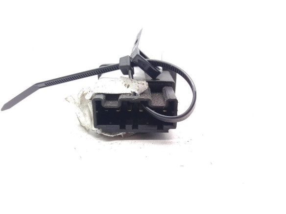 SinValor INTERRUPTOR BLOQUEO PUERTAS LAND ROVER FREELANDER (L314) |Desguaces La Cabaña