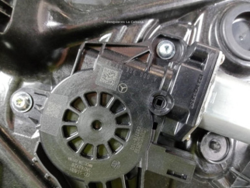 A0009060908 ELEVALUNAS PUERTA LAT TRA DER MERCEDES BENZ CLASE A (W177) |Desguaces La Cabaña