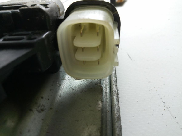 ELEVALUNAS PUERTA LAT DEL DER MITSUBISHI MONTERO IV (V8_W, V9_W) |Desguaces La Cabaña