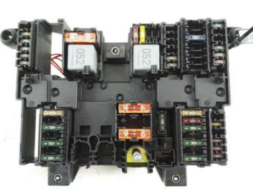 A1779061002 CAJA FUSIBLES INTERIOR (BSI) MERCEDES BENZ CLASE A (W177) |Desguaces La Cabaña