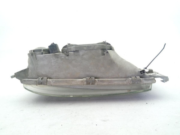 96FG13006SAD FARO IZQUIERDO FORD FIESTA Furgón (J5_, J3_) |Desguaces La Cabaña