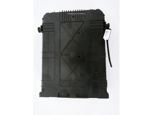 9807054180 CAJA FUSIBLES INTERIOR (BSI) PEUGEOT 308 SW II |Desguaces La Cabaña