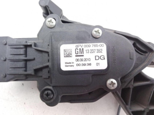13237352 POTENCIOMETRO ACELERADOR OPEL INSIGNIA A (G09) |Desguaces La Cabaña