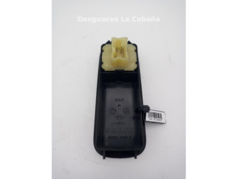 MANDO ELEVALUNAS PUERTA LATERAL DELANTERO IZQUIERDO|Desguaces La Cabaña 2