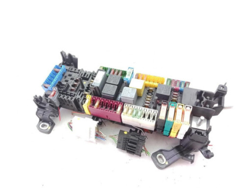 CAJA FUSIBLES INTERIOR (BSI)|Desguaces La Cabaña