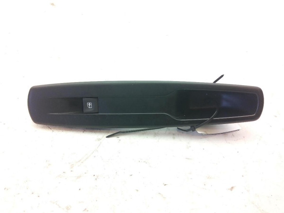 254010003R  MANDO ELEVALUNAS PUERTA LAT DEL DER RENAULT MEGANE III Fastback (BZ0_) |Desguaces La Cabaña