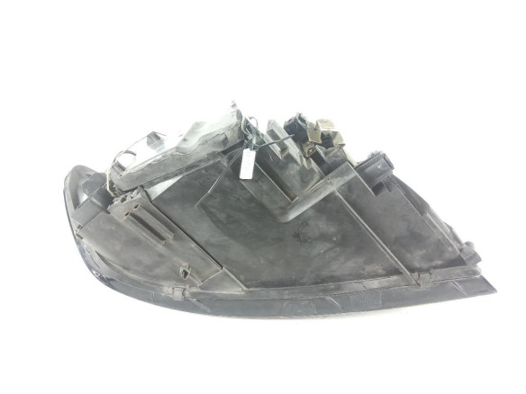 30698652 FARO IZQUIERDO VOLVO V50 (545) |Desguaces La Cabaña