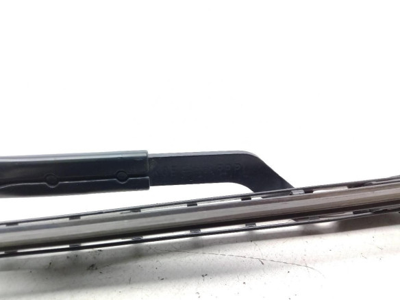 BRAZO LIMPIAPARABRISAS DEL DER KIA CARENS IV |Desguaces La Cabaña