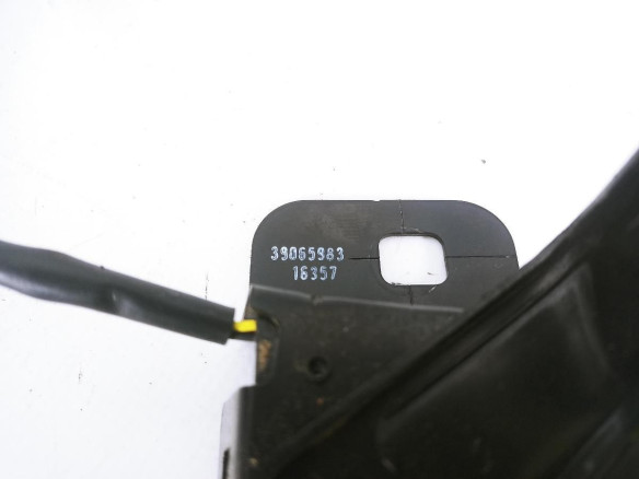 3906598316357 CERRADURA CAPO OPEL ASTRA K (B16) |Desguaces La Cabaña
