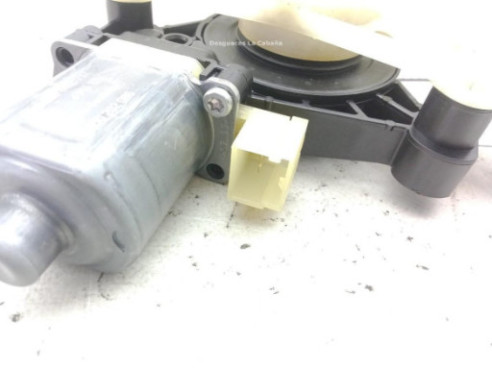 8V4839462 ELEVALUNAS PUERTA LAT TRA DER AUDI A3 Sportback (8VA, 8VF) |Desguaces La Cabaña