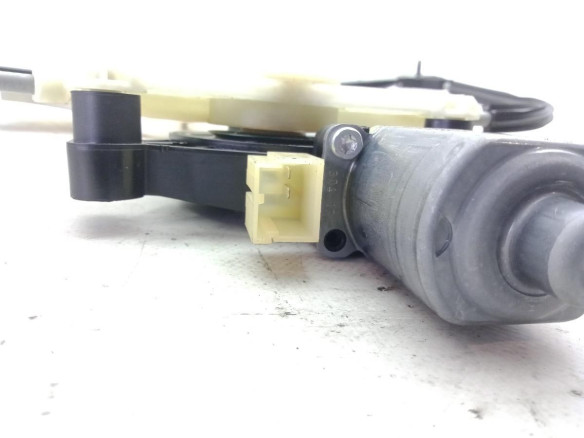 8V4839461 ELEVALUNAS PUERTA LAT TRA IZQ AUDI A3 Sportback (8VA, 8VF) |Desguaces La Cabaña