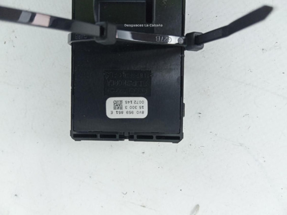 8V0959851E MANDO ELEVALUNAS PUERTA LAT DEL IZQ AUDI A3 Sportback (8VA, 8VF) |Desguaces La Cabaña
