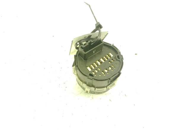 INTERRUPTOR CONTROL TRACCION NISSAN NP300 NAVARA (D40) |Desguaces La Cabaña