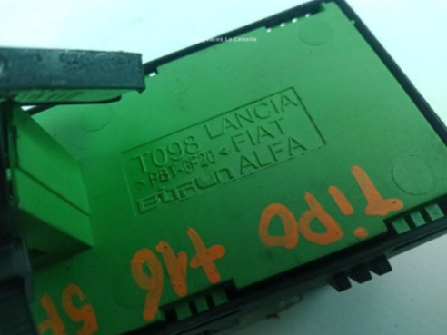 SinValor MANDO ELEVALUNAS PUERTA LAT DEL IZQ FIAT TIPO Fastback (357_) |Desguaces La Cabaña