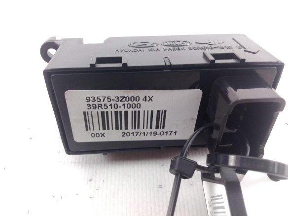 935753Z000 MANDO ELEVALUNAS PUERTA LAT DEL DER HYUNDAI i40 (VF) |Desguaces La Cabaña