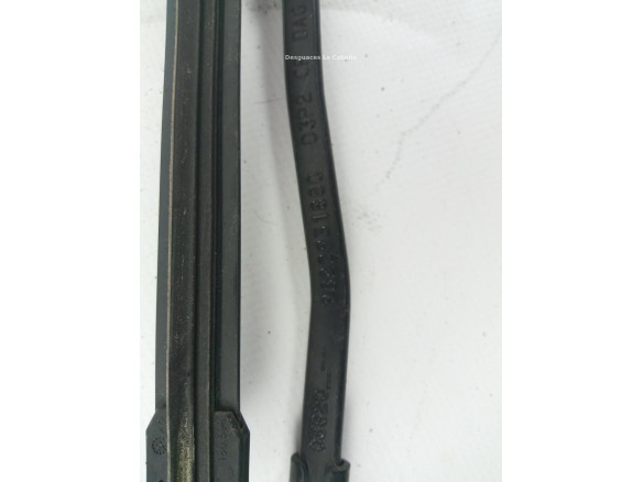 9822931880 BRAZO LIMPIAPARABRISAS DEL DER PEUGEOT 2008 II |Desguaces La Cabaña