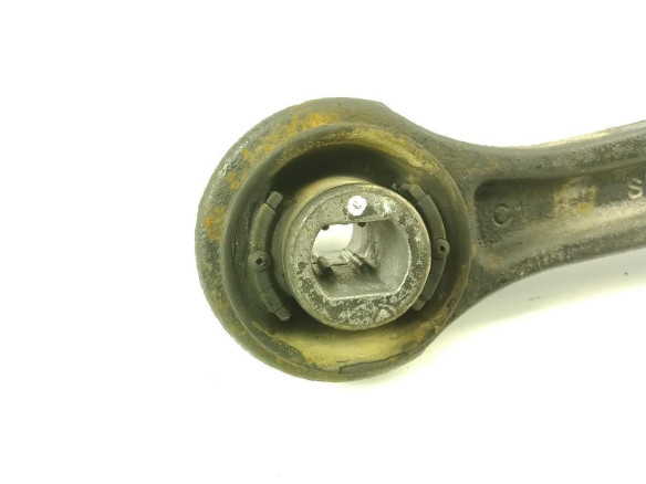 SV70206823 BRAZO SUSPENSION DEL DER INF POSTERIOR LANCIA THEMA (LX_) |Desguaces La Cabaña