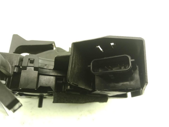 825020380R CERRADURA PUERTA LAT TRA DER RENAULT MEGANE IV (B9A/M_) |Desguaces La Cabaña