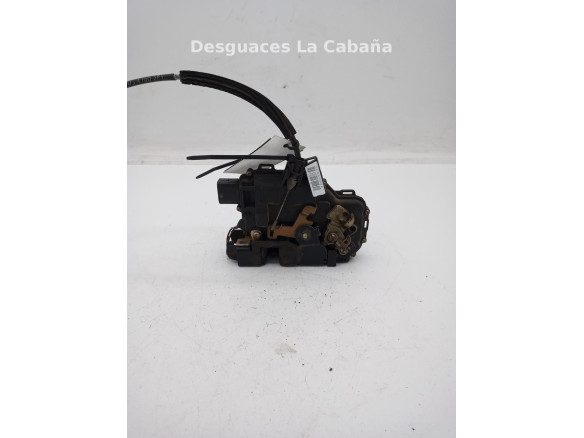 CERRADURA PUERTA LAT DEL DER VW PASSAT (3B2) |Desguaces La Cabaña
