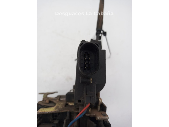 CERRADURA PUERTA LAT DEL DER VW PASSAT (3B2) |Desguaces La Cabaña