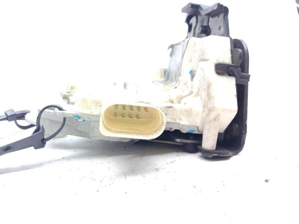 CERRADURA PUERTA LAT DEL IZQ AUDI A6 Avant (4F5, C6) |Desguaces La Cabaña