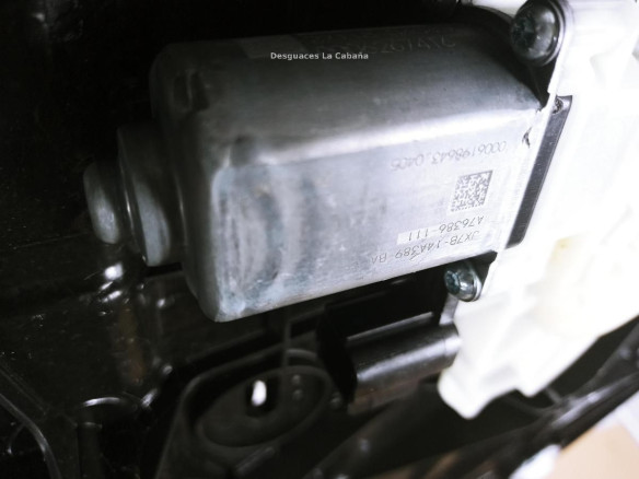ELEVALUNAS PUERTA LAT TRA DER FORD FOCUS IV (HN) |Desguaces La Cabaña