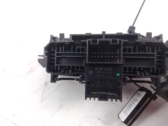 5FA927225 INTERRUPTOR FRENO MANO ELECTRICO CUPRA FORMENTOR (KM7) |Desguaces La Cabaña