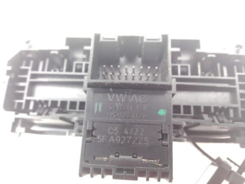 5FA927225 INTERRUPTOR FRENO MANO ELECTRICO CUPRA FORMENTOR (KM7) |Desguaces La Cabaña