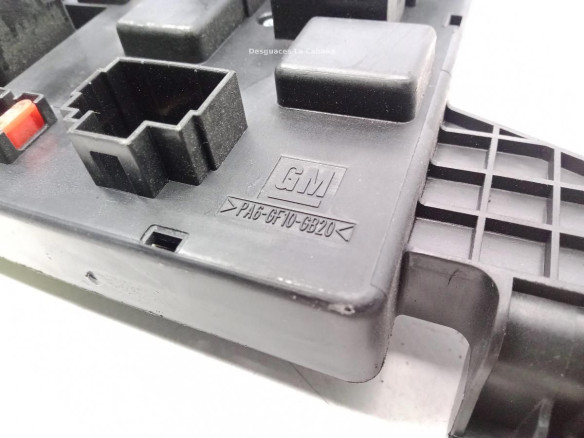 13343950 CAJA FUSIBLES EXTERIOR (BSM) OPEL ASTRA J (P10) |Desguaces La Cabaña