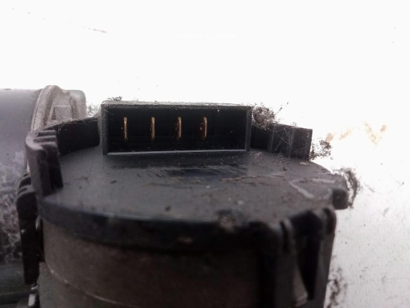 MOTOR LIMPIAPARABRISAS DEL VW PASSAT (3B2) |Desguaces La Cabaña