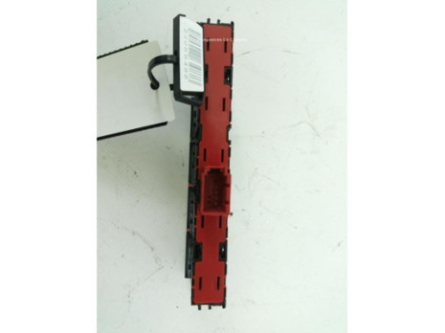 3V1927132Q INTERRUPTOR PORTON / TAPA MALETA SKODA SUPERB III Ranchera familiar (3V5) |Desguaces La Cabaña