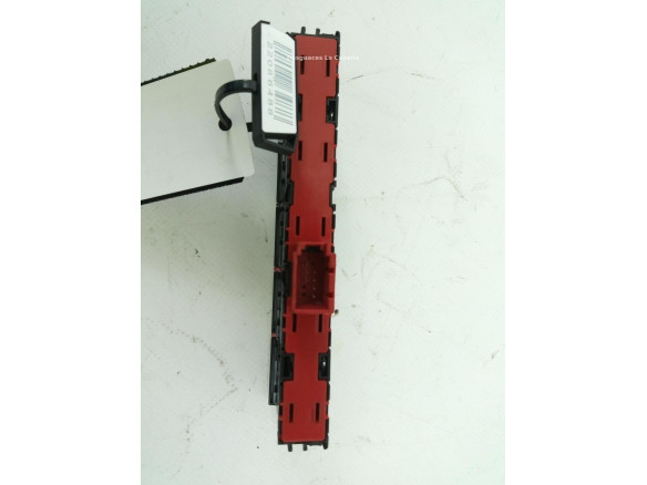 3V1927132Q INTERRUPTOR PORTON / TAPA MALETA SKODA SUPERB III Ranchera familiar (3V5) |Desguaces La Cabaña