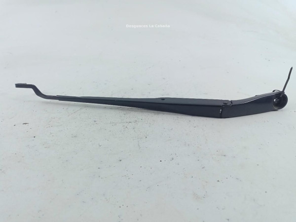 98311J7000 BRAZO LIMPIAPARABRISAS DEL IZQ KIA CEED (CD) |Desguaces La Cabaña